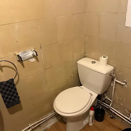 Petite Maison, *